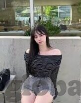依依久久人妻狠狠-依依情深，久久人妻的细腻世界